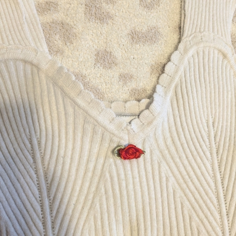 RIHOAS White Ribbed Tank Top with Red Accent - Picture 2 of 4